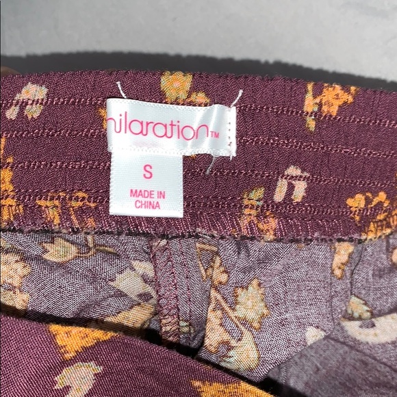 Shorts - Picture 3 of 3